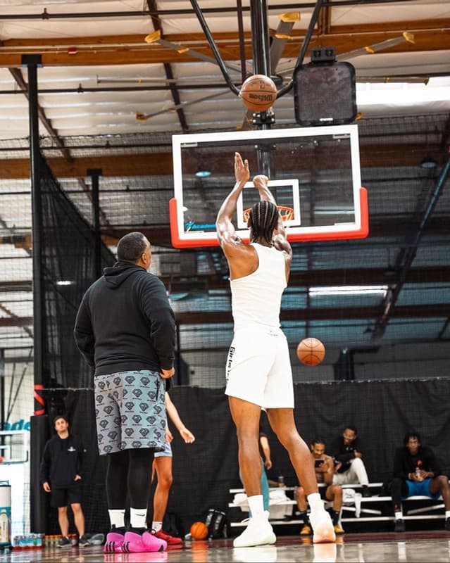 Olin Simplis — elite basketball development